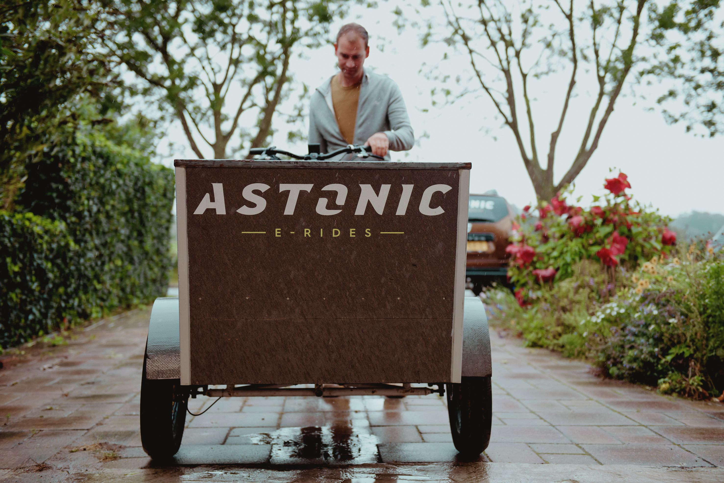 de grondlegger van Astonic, de bakfiets met dikke banden voor off road avonturen