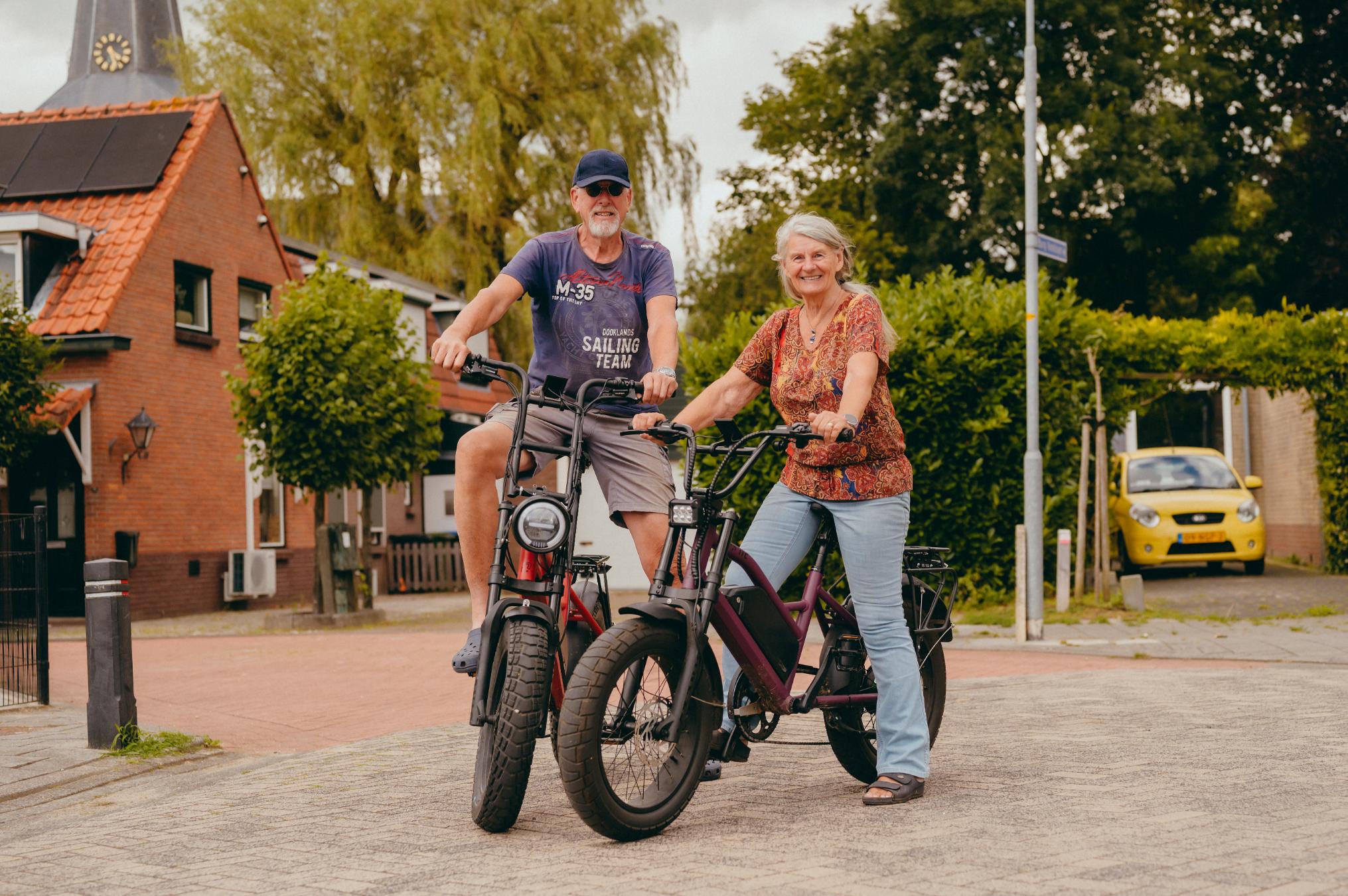 De Breeze E-Bike voor ouderen biedt maximale veiligheid en comfort. Dikke banden en voeten bij de grond voor ultieme stabiliteit.